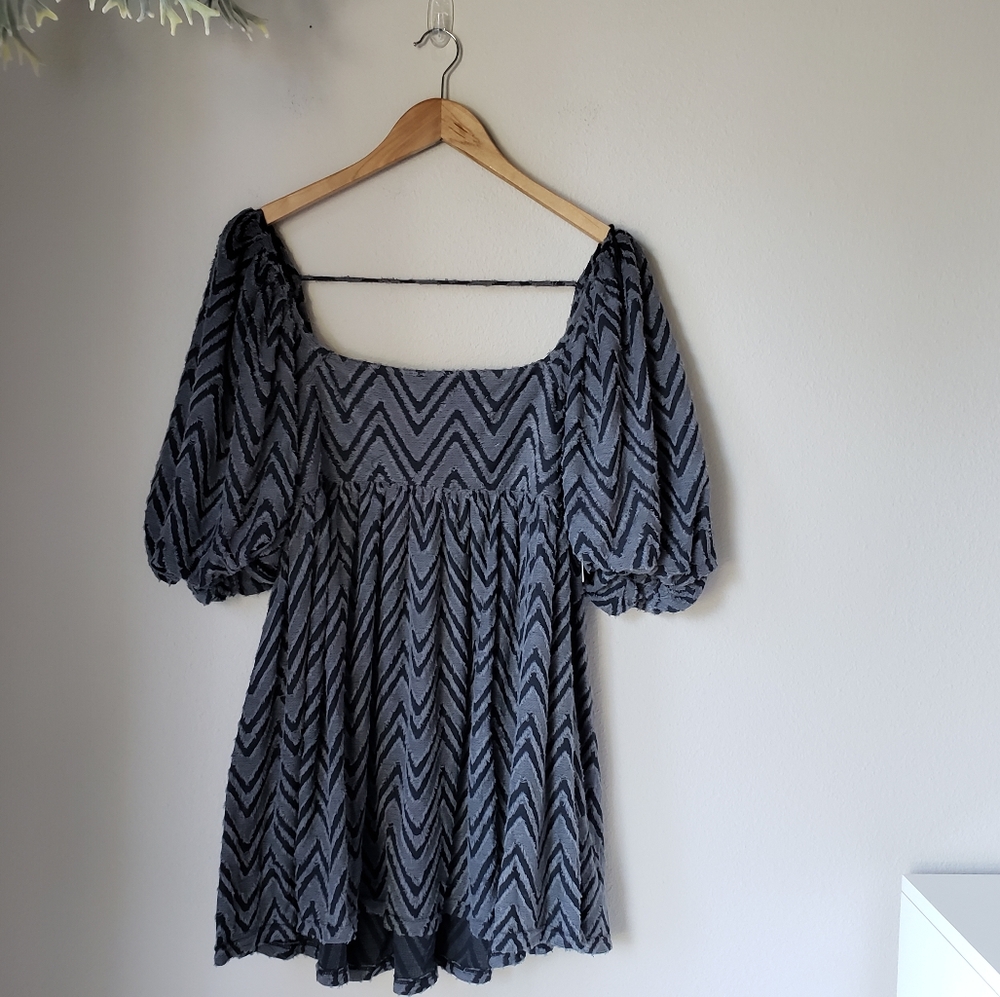❗SOLD OUT❗Free People | [Black] Wavy Baby Tunic Dress - Picture 16 of 16
